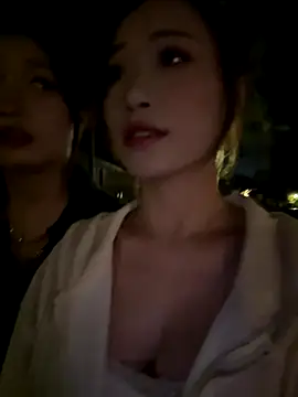 Snapshot of TOP_yoyo chatting on 11-26-25, 02:17 TOP yoyo online show from 11-26-25, 02:17