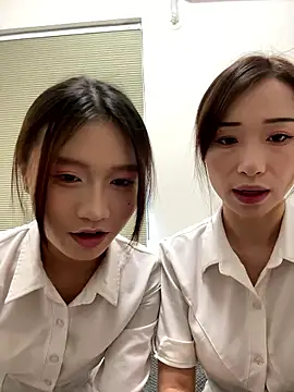 Snapshot of TOP_yoyo chatting on 01-08-26, 07:58 TOP yoyo online show from 01-08-26, 07:58