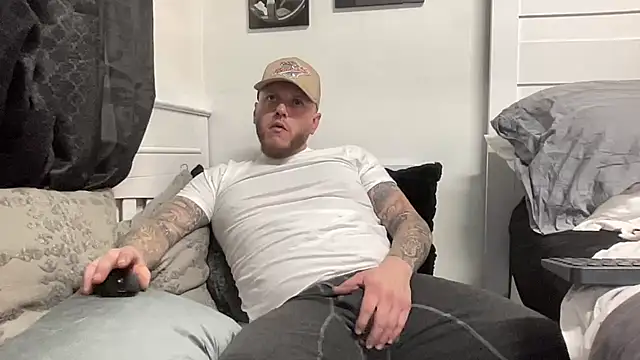 Snapshot of Thegreatwhitepipe chatting on 11-06-25, 11:25 Thegreatwhitepipe online show from 11-06-25, 11:25