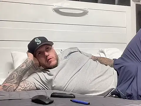 Snapshot of Thegreatwhitepipe chatting on 10-07-25, 09:54 Thegreatwhitepipe online show from 10-07-25, 09:54