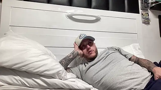 Snapshot of Thegreatwhitepipe chatting on 09-12-25, 10:04 Thegreatwhitepipe online show from 09-12-25, 10:04