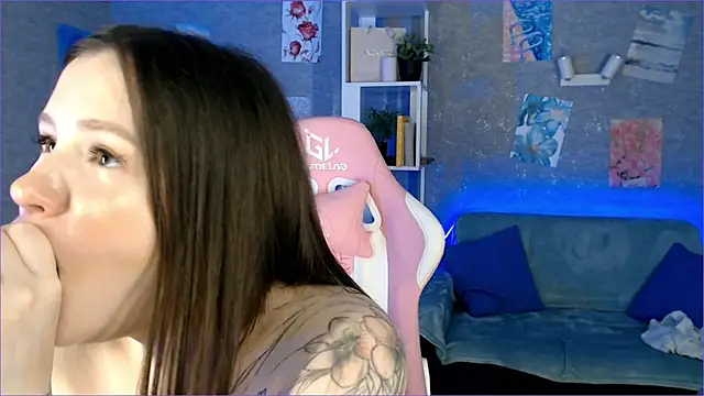 Bella Garcia online show from 03-19-25, 04:47