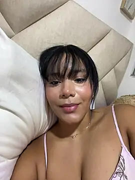 Snapshot of adalinarusell_ chatting on 07-11-26, 11:38 adalinarusell online show from 07-11-26, 11:38