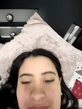 mialorents online show from 11-21-25, 02:54