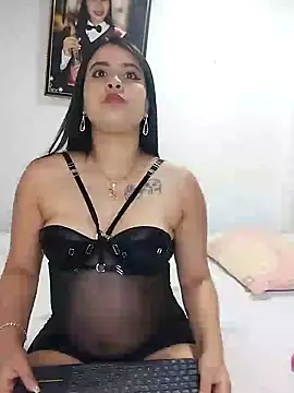Snapshot of mialorents chatting on 03-10-25, 11:27 mialorents online show from 03-10-25, 11:27