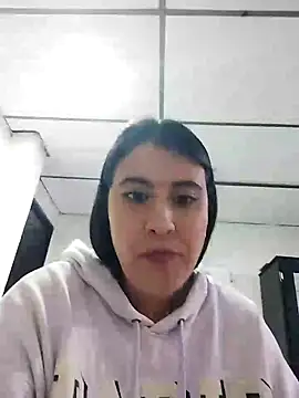 Snapshot of mialorents chatting on 03-16-25, 01:17 mialorents online show from 03-16-25, 01:17