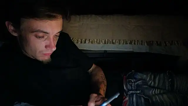 Ilovepussy1911 online show from 07-10-26, 06:35