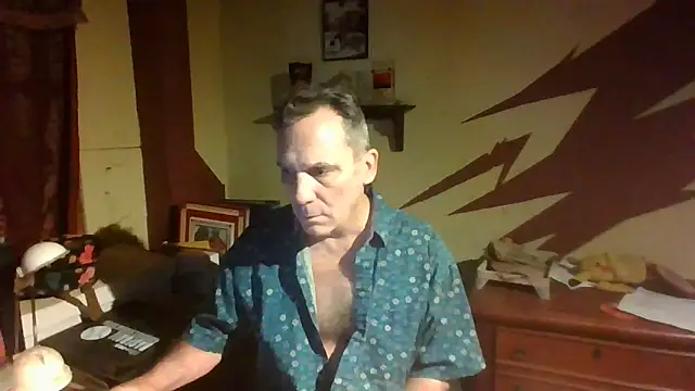 Snapshot of HunkofRock chatting on 02-03-26, 09:58 HunkofRock online show from 02-03-26, 09:58