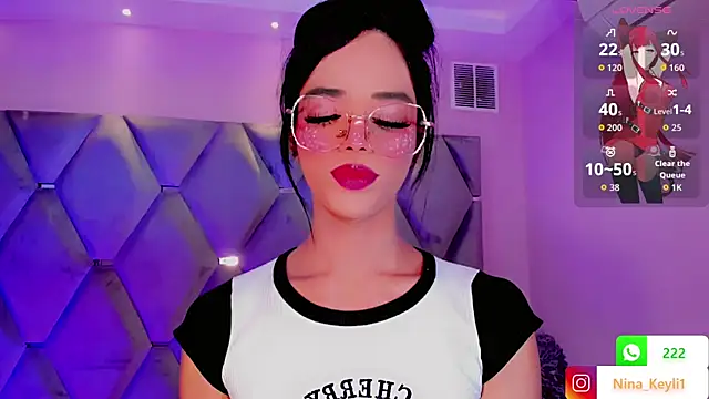Snapshot of Nina_Keyli chatting on 10-12-25, 07:59 Nina Keyli online show from 10-12-25, 07:59