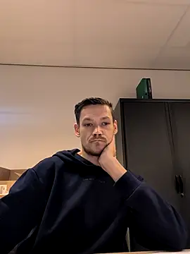 Snapshot of arnoanro chatting on 03-02-26, 02:46 arnoanro online show from 03-02-26, 02:46