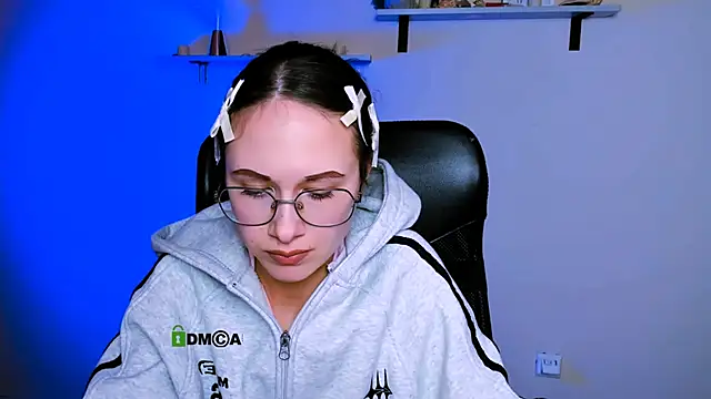 mona cloud online show from 01-31-26, 08:29