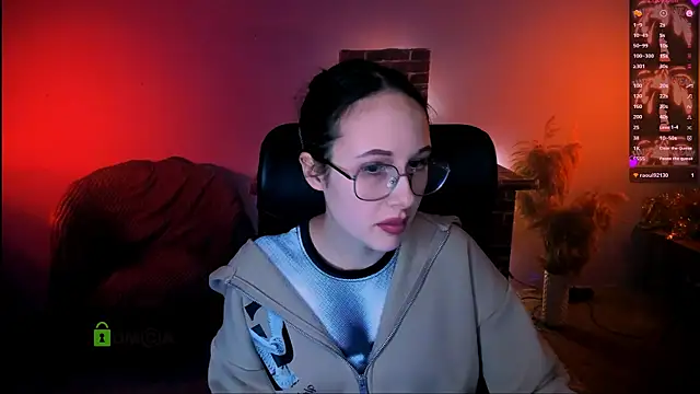 mona cloud online show from 12-19-25, 07:49