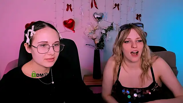 mona cloud online show from 04-13-26, 08:35