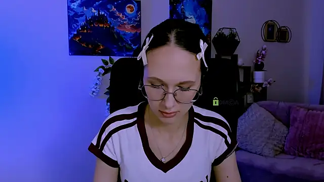 mona cloud online show from 07-12-26, 08:37