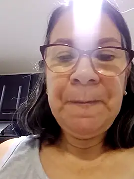 victoria wayne online show from 10-27-25, 09:54