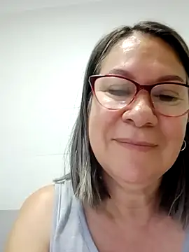 victoria wayne online show from 11-25-25, 10:04