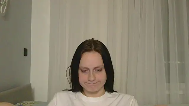 Snapshot of belle_ame chatting on 11-20-25, 07:36 belle ame online show from 11-20-25, 07:36