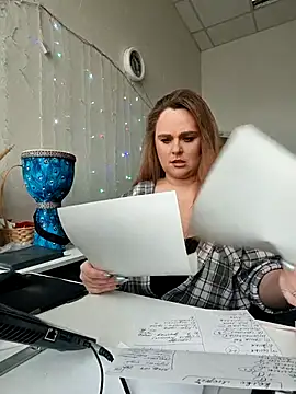 Juicy PeachLux online show from 03-21-26, 06:58