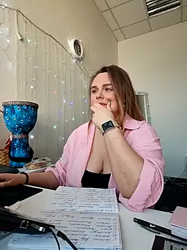 Juicy PeachLux online show from 03-20-26, 08:37