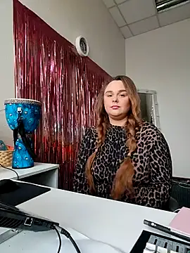 Juicy PeachLux online show from 11-27-25, 06:47