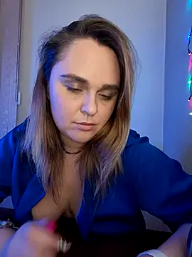 Snapshot of Juicy_PeachLux chatting on 03-18-25, 08:26 Juicy PeachLux online show from 03-18-25, 08:26