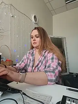 Juicy PeachLux online show from 05-15-26, 07:39