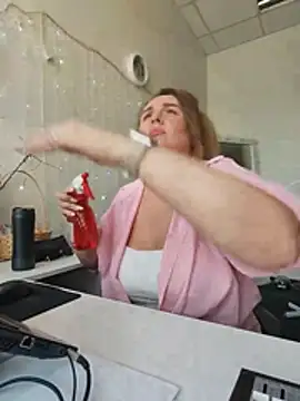 Juicy PeachLux online show from 05-29-26, 07:03