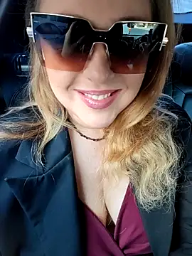 Snapshot of Juicy_PeachLux chatting on 09-16-25, 10:16 Juicy PeachLux online show from 09-16-25, 10:16