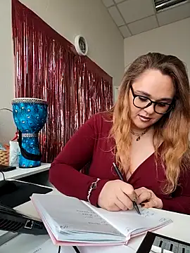 Juicy PeachLux online show from 11-16-25, 07:46