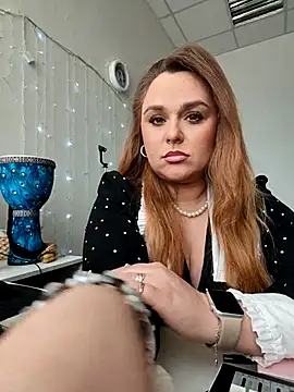 Snapshot of Juicy_PeachLux chatting on 02-08-26, 07:39 Juicy PeachLux online show from 02-08-26, 07:39