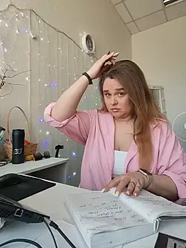 Juicy PeachLux online show from 05-17-26, 07:41