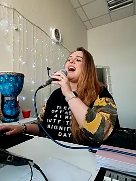 Snapshot of Juicy_PeachLux chatting on 02-13-26, 07:41 Juicy PeachLux online show from 02-13-26, 07:41