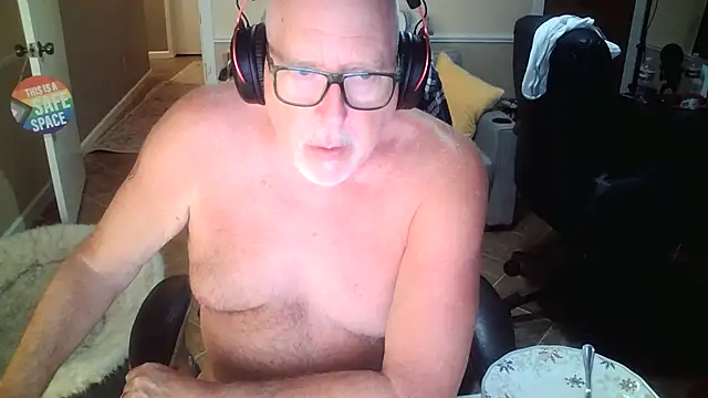 superbearboss online show from 06-30-26, 02:55