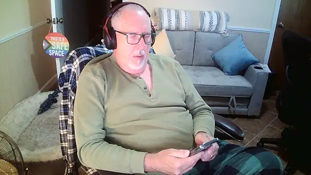 superbearboss online show from 04-07-26, 04:53