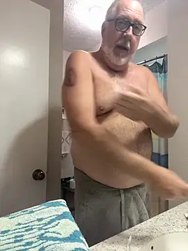 superbearboss online show from 11-28-25, 07:14