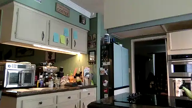 superbearboss online show from 12-18-25, 04:44