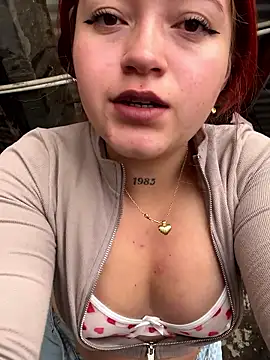 Karina Leon online show from 01-14-26, 08:01