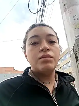 Karina Leon online show from 11-29-25, 08:09