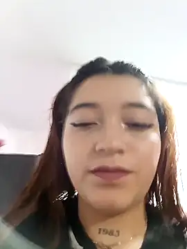 Karina Leon online show from 12-05-25, 05:22