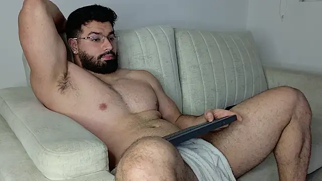 Snapshot of Roman_Lux chatting on 02-03-26, 06:22 Roman Lux online show from 02-03-26, 06:22