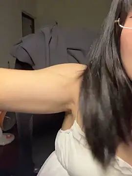 214Jun online show from 12-04-25, 05:23