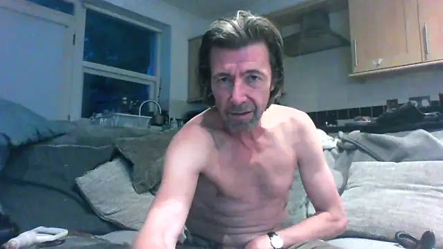 Snapshot of Grower_and_shower chatting on 09-23-25, 06:26 Grower and shower online show from 09-23-25, 06:26