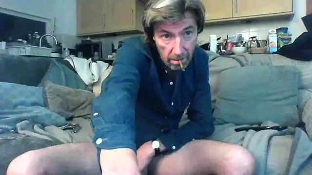 Snapshot of Grower_and_shower chatting on 10-13-25, 12:45 Grower and shower online show from 10-13-25, 12:45