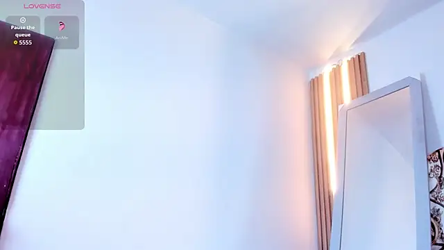 Alexa Bravva online show from 06-26-26, 03:56