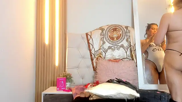 Alexa Bravva online show from 03-19-26, 04:01