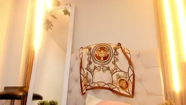 Alexa Bravva online show from 04-01-26, 03:19