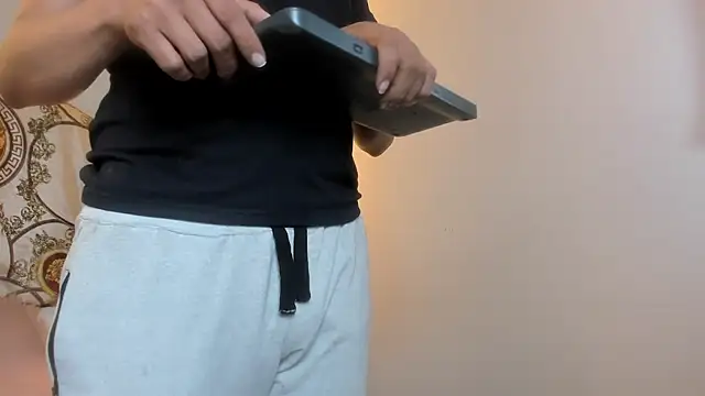 Alexa Bravva online show from 04-03-26, 03:24