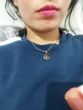 saraaxx1 online show from 02-10-26, 10:09