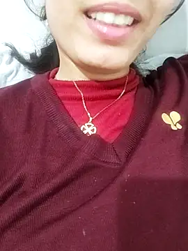 saraaxx1 online show from 02-05-26, 10:49