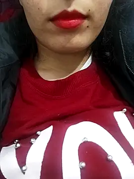 saraaxx1 online show from 03-10-25, 08:34